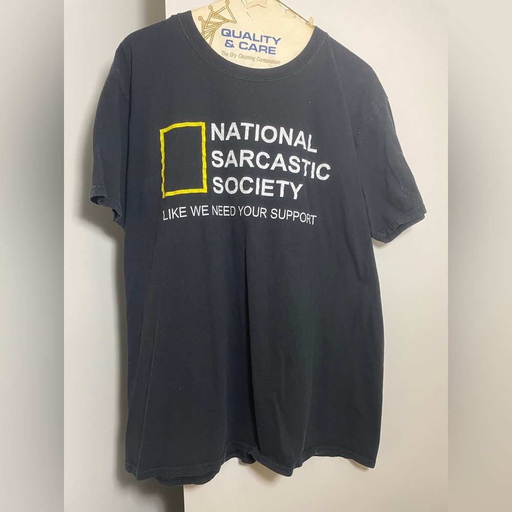 * L black Tee Luv “National Sarcastic Society” graphic tee